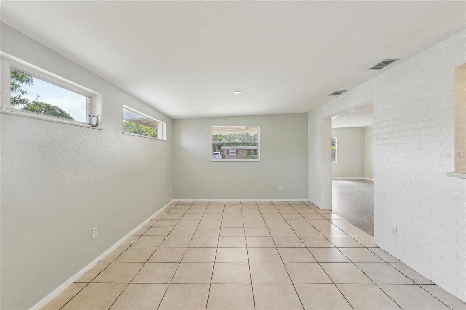 Image 14 of 41 For 2044 Temple Terrace