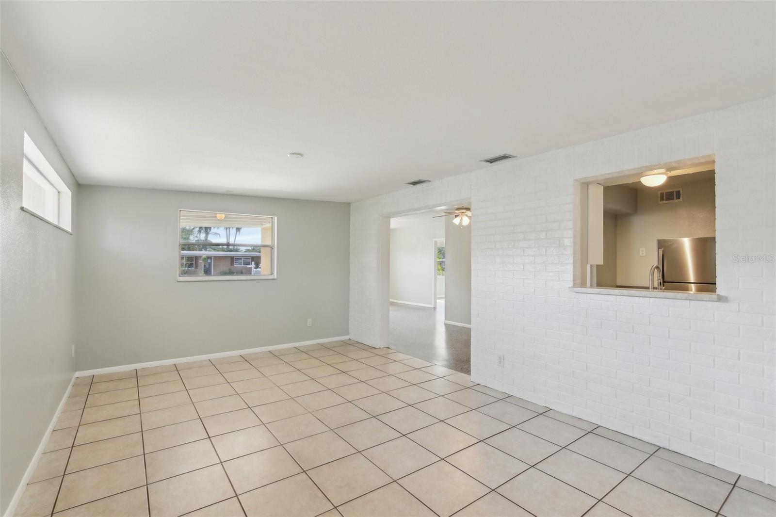 Image 15 of 41 For 2044 Temple Terrace