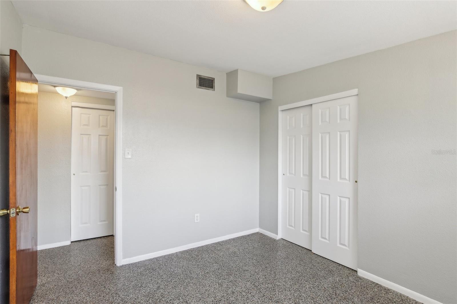 Image 26 of 41 For 2044 Temple Terrace