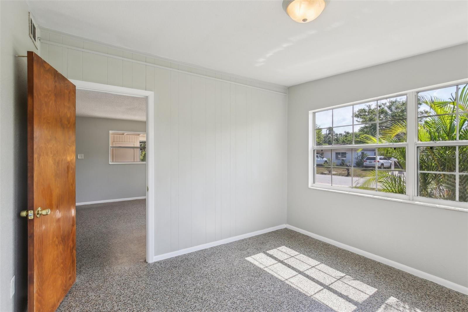 Image 30 of 41 For 2044 Temple Terrace