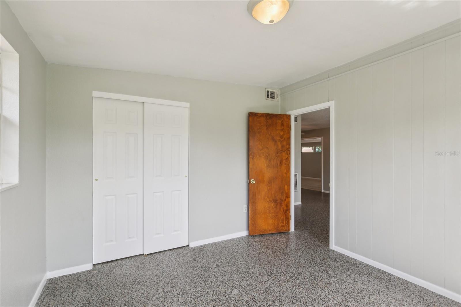 Image 31 of 41 For 2044 Temple Terrace