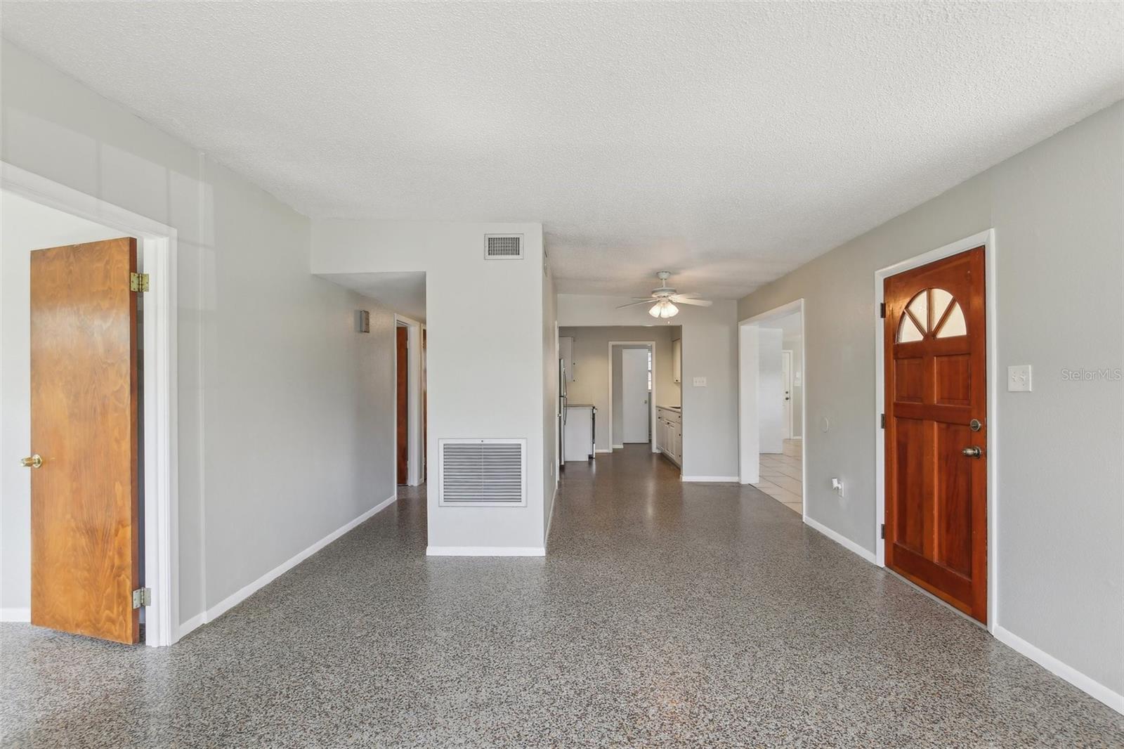 Image 5 of 41 For 2044 Temple Terrace