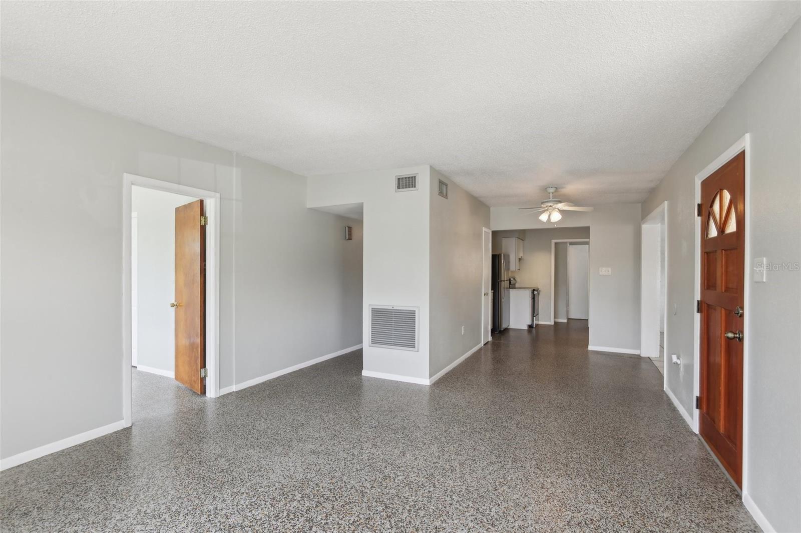 Image 6 of 41 For 2044 Temple Terrace