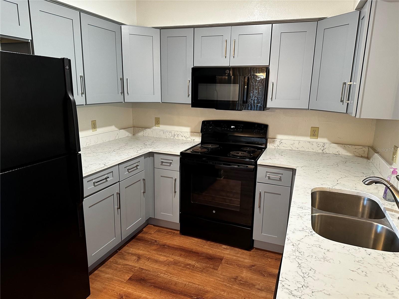 Image 4 of 14 For 14093 Trouville Drive