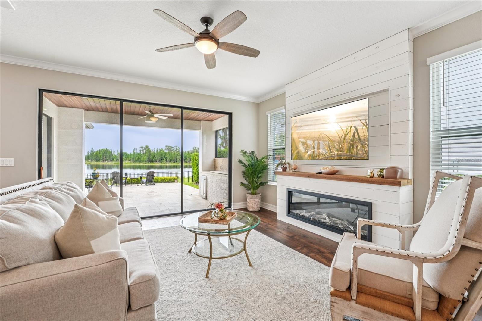 Listing photo id 2 for 19191 Pease Place
