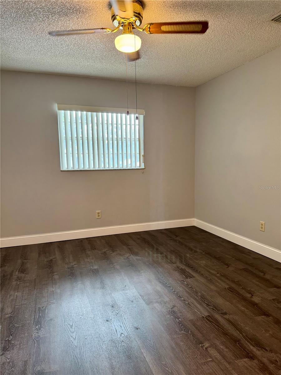Image 10 of 18 For 3802 Oak Drive W22