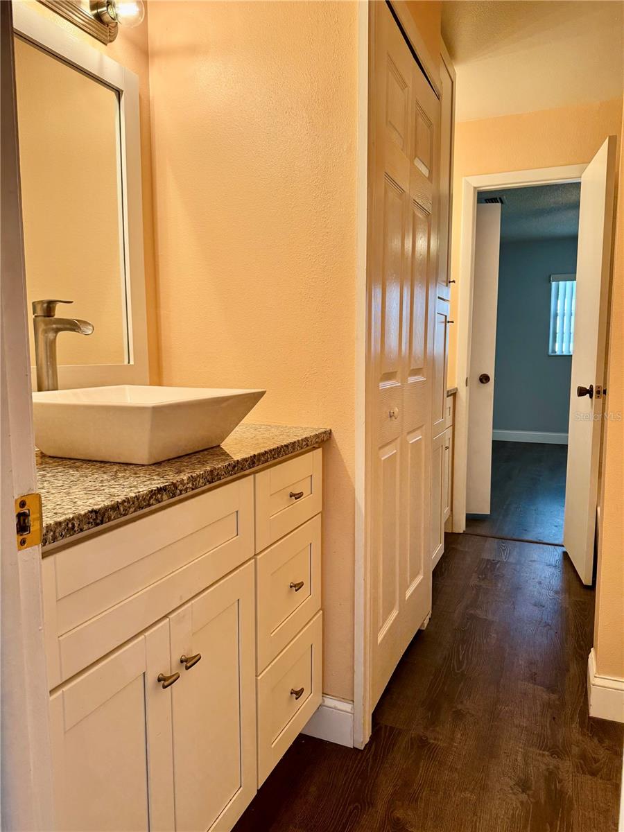 Image 14 of 18 For 3802 Oak Drive W22