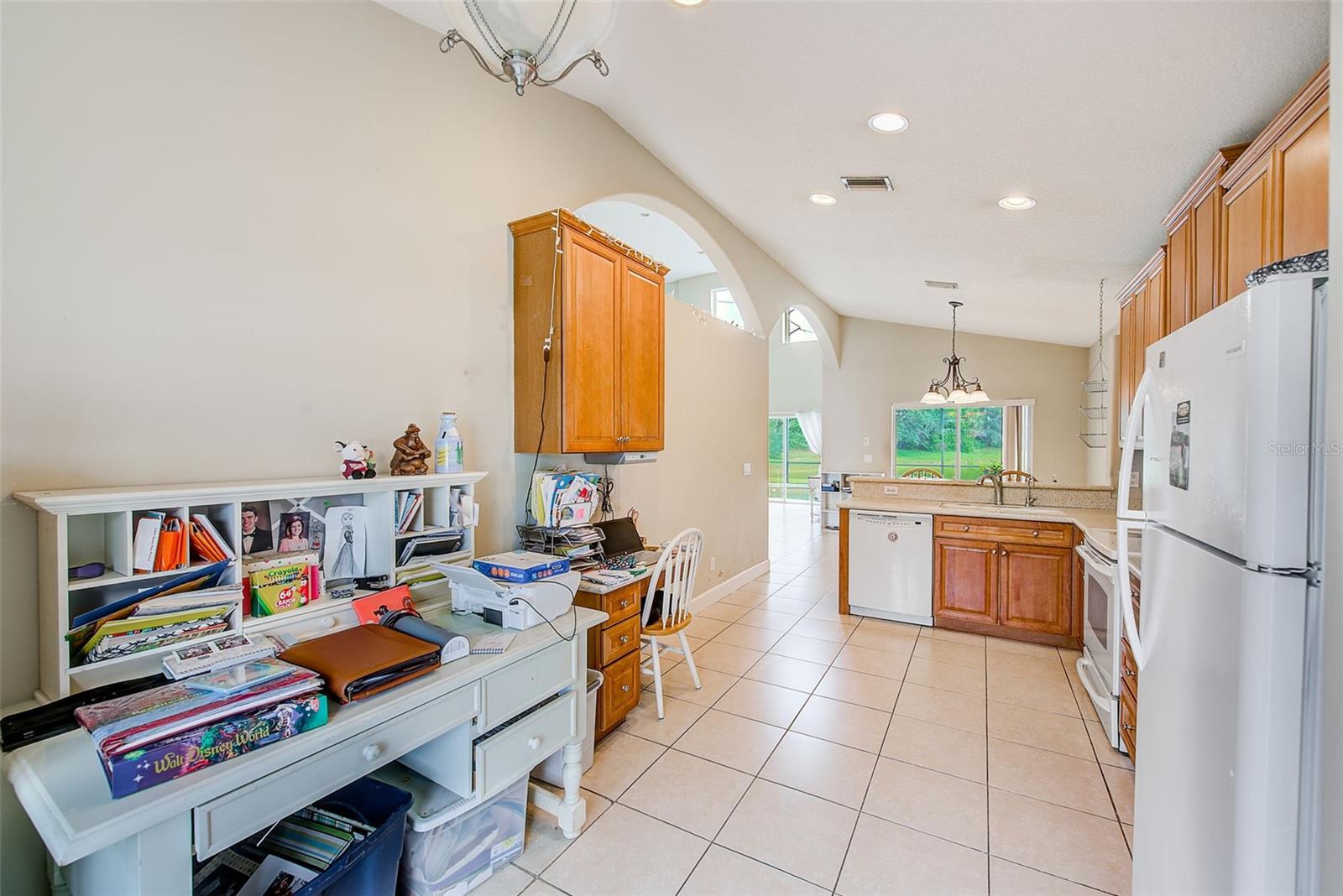 Image 14 of 64 For 2424 Caraway Drive