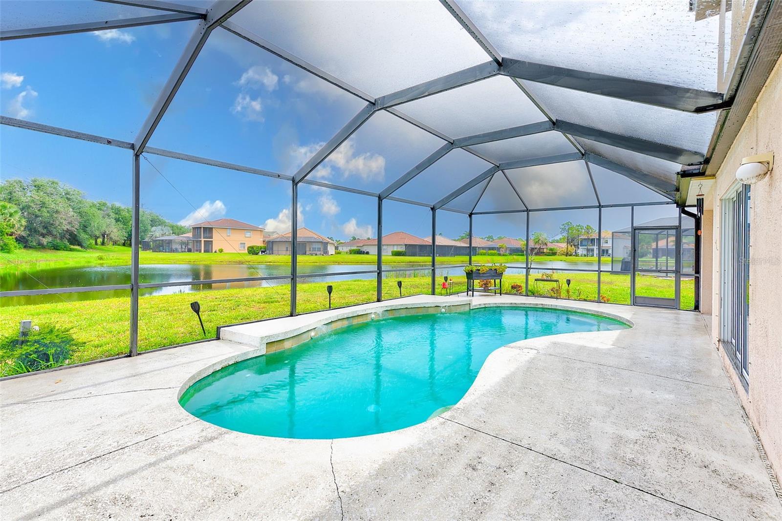 Image 37 of 64 For 2424 Caraway Drive
