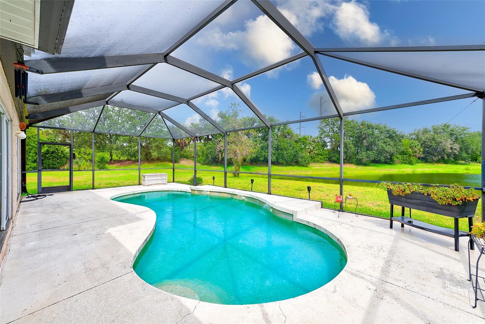 Image 39 of 64 For 2424 Caraway Drive