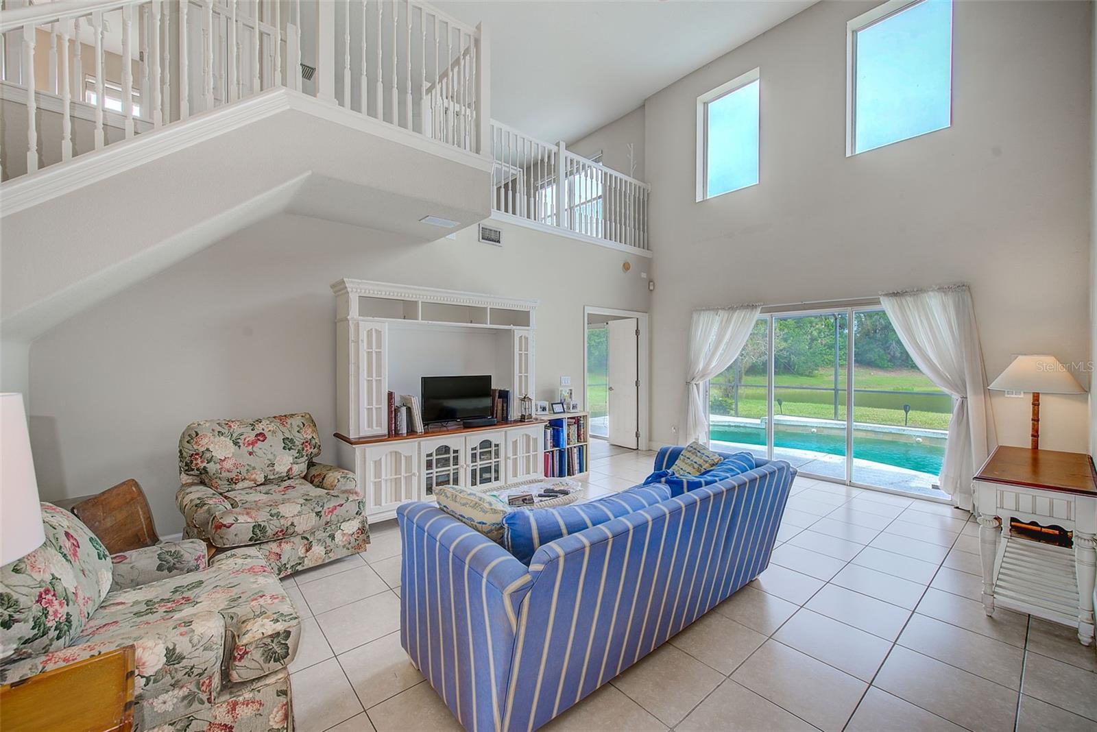 Image 4 of 64 For 2424 Caraway Drive