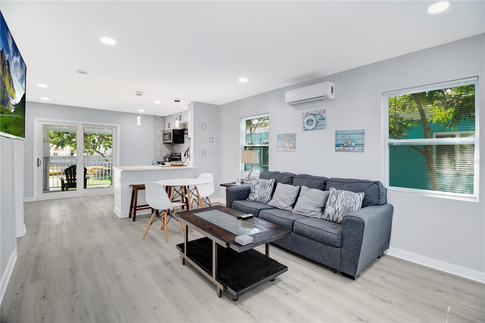 Image 5 of 24 For 13325 1st Street E