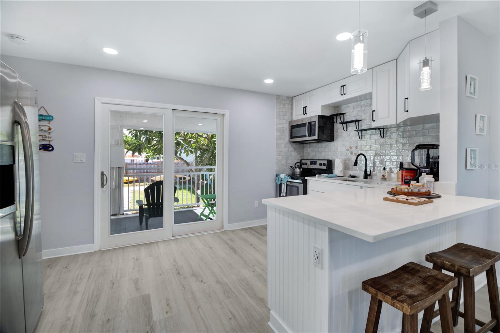 Image 8 of 24 For 13325 1st Street E