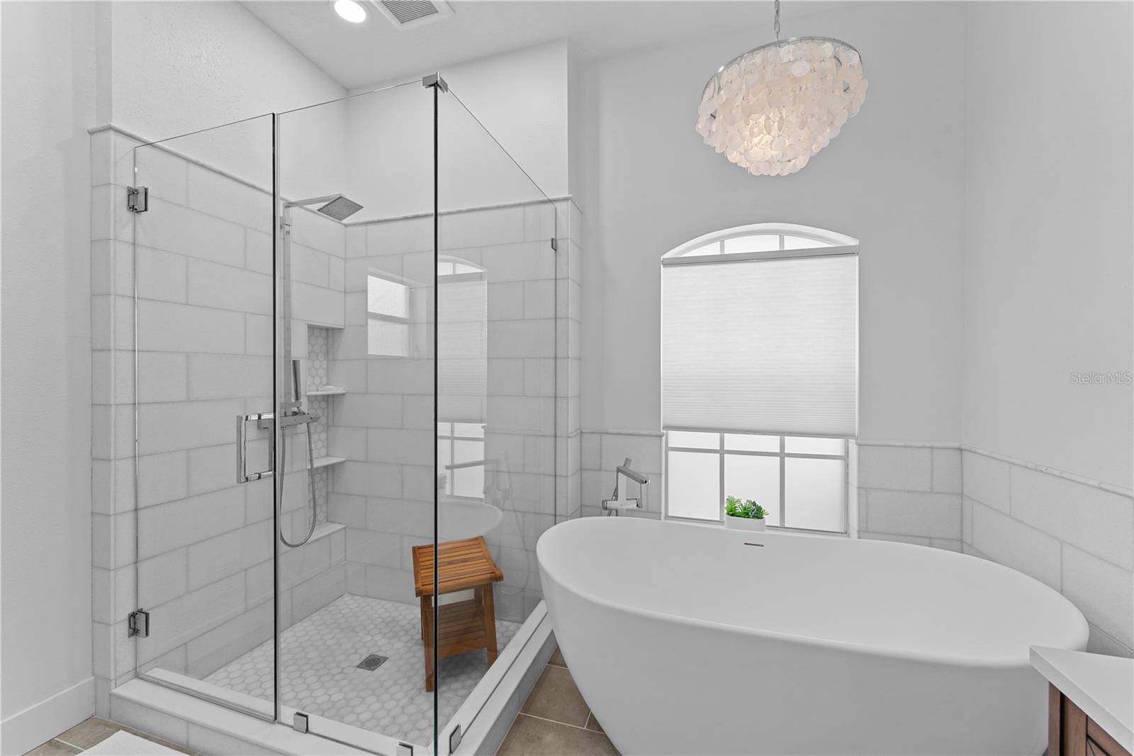 Listing photo id 27 for 403 Carriage House Lane