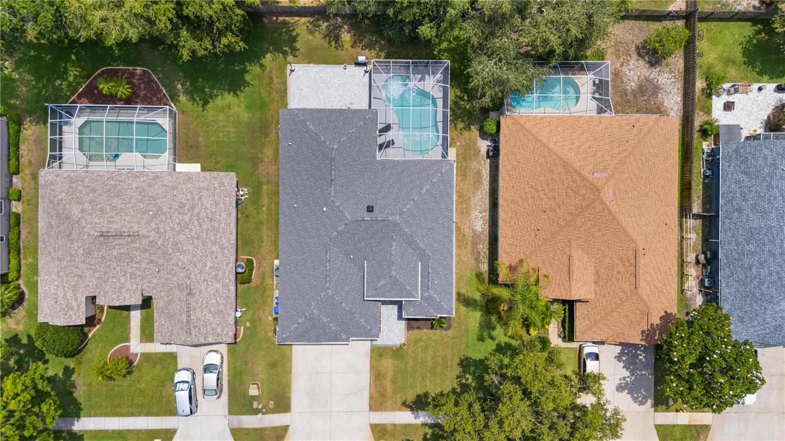 Listing photo id 48 for 403 Carriage House Lane