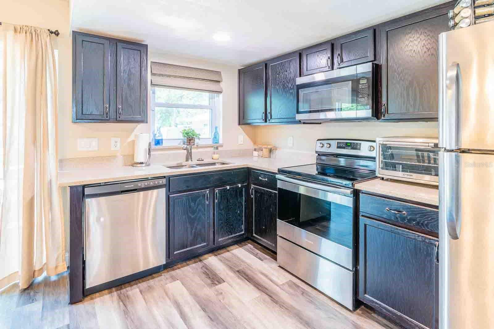 Image 10 of 33 For 7065 73rd Street N