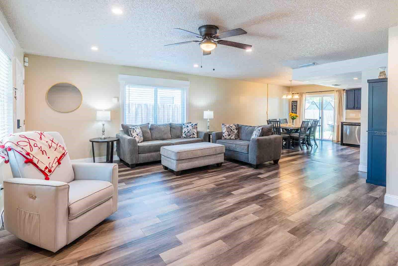 Image 11 of 33 For 7065 73rd Street N