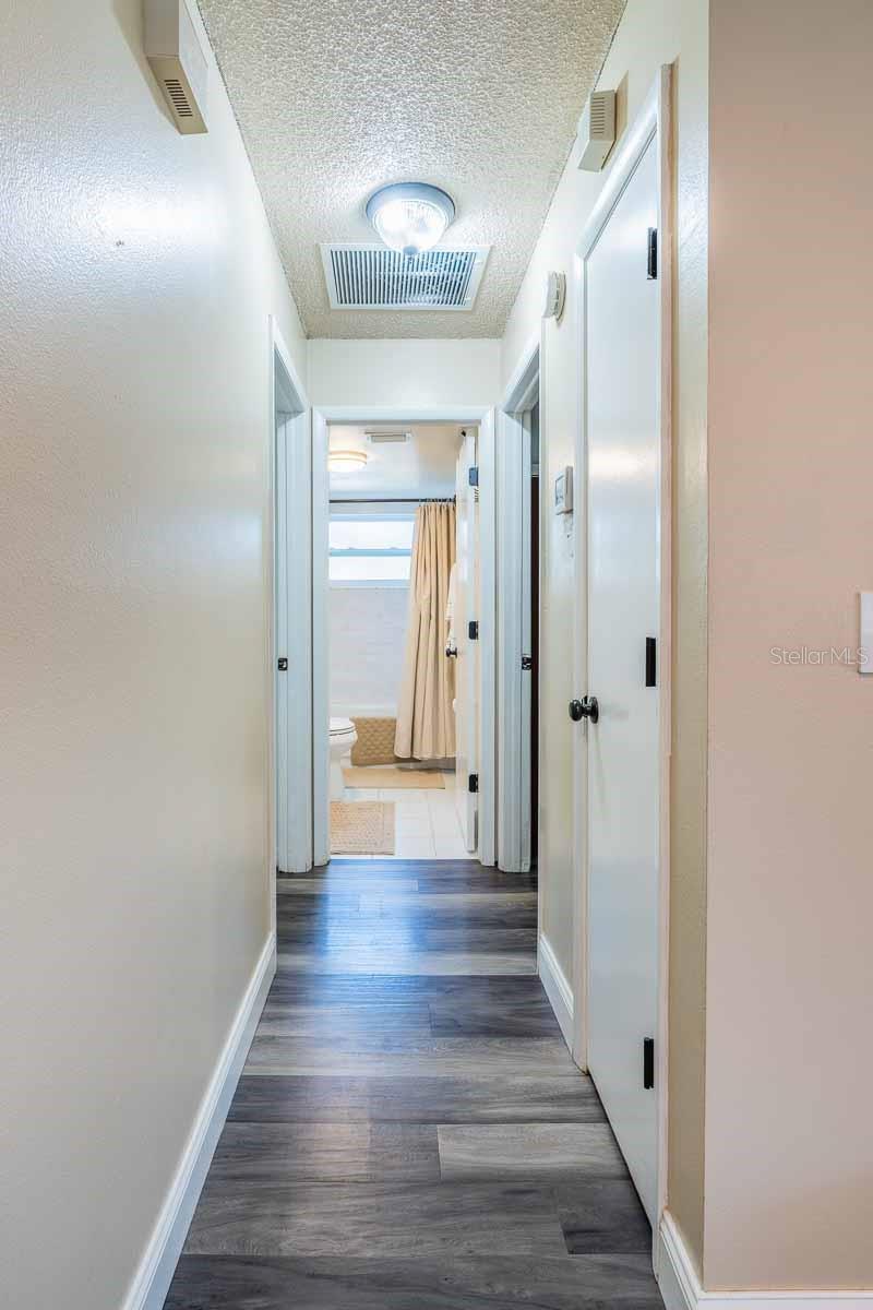 Image 14 of 33 For 7065 73rd Street N