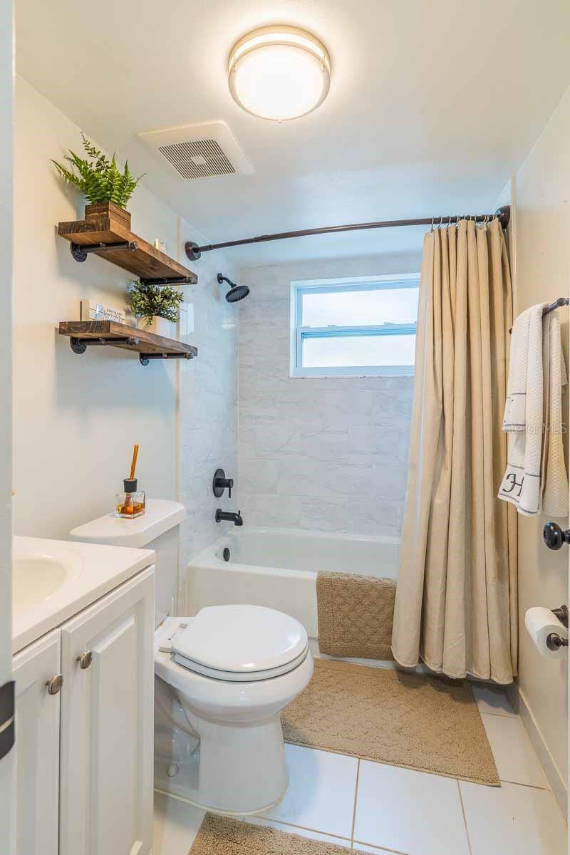 Image 15 of 33 For 7065 73rd Street N