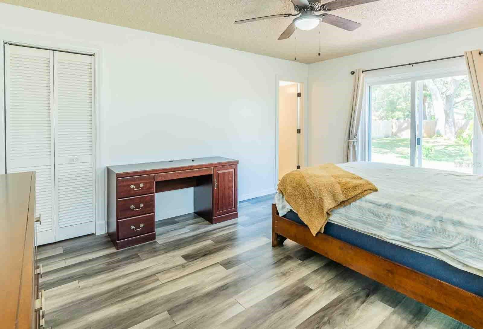 Image 18 of 33 For 7065 73rd Street N