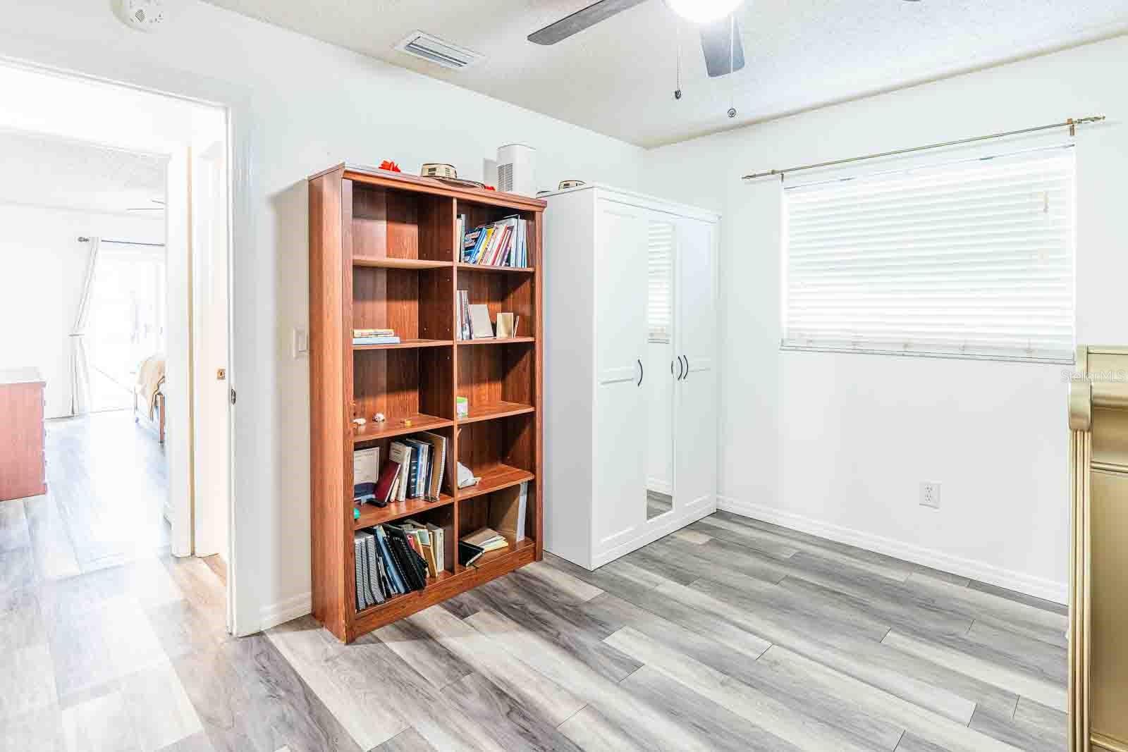 Image 25 of 33 For 7065 73rd Street N