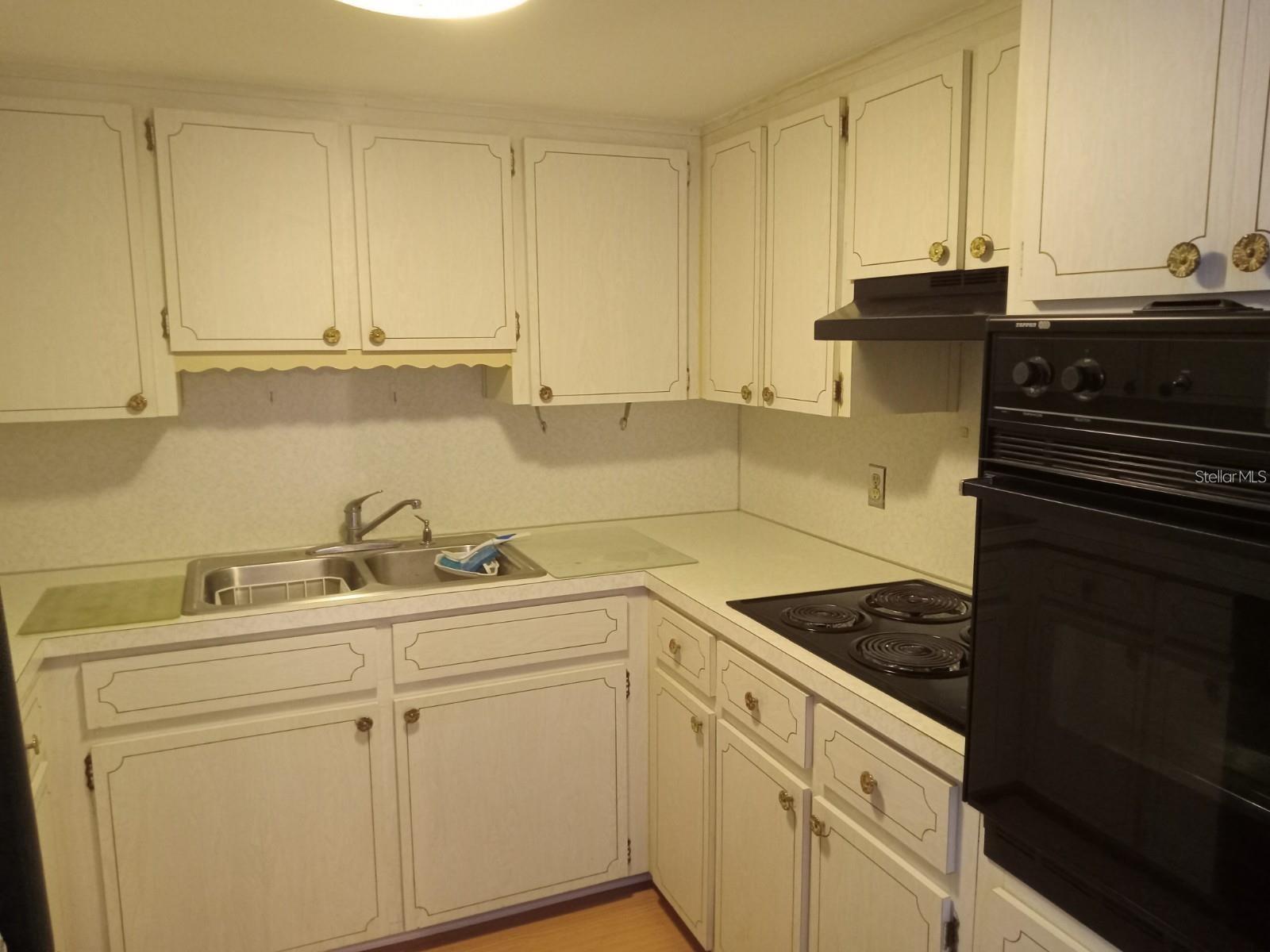 Image 4 of 30 For 2462 Brazilia Drive 64