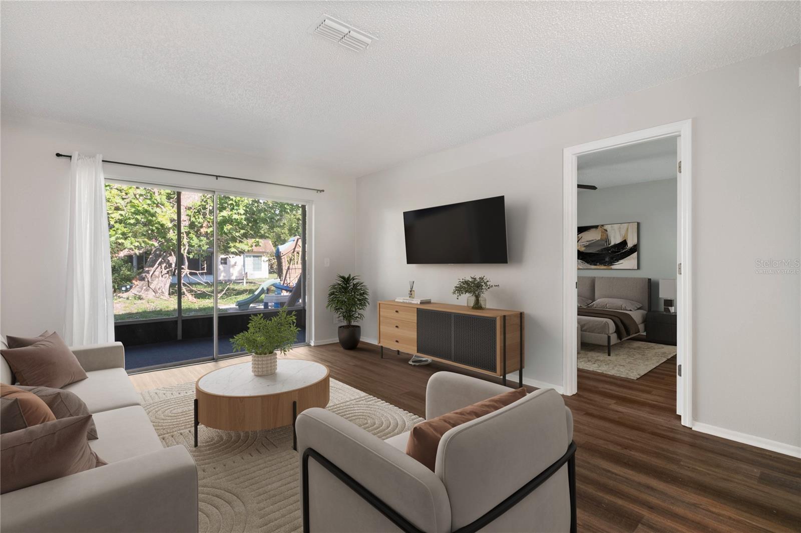 Listing photo id 8 for 9831 83rd Way