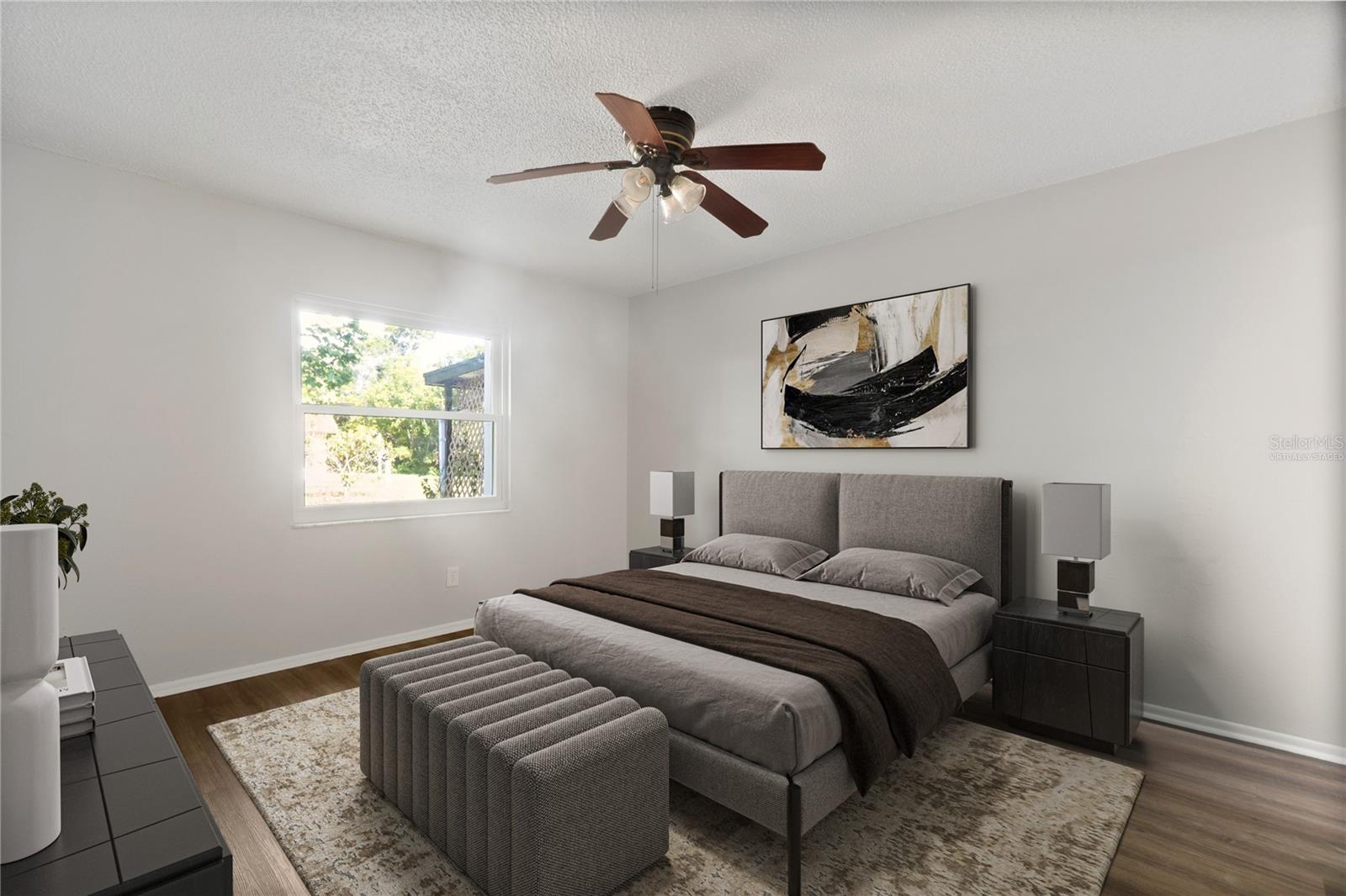 Listing photo id 12 for 9831 83rd Way