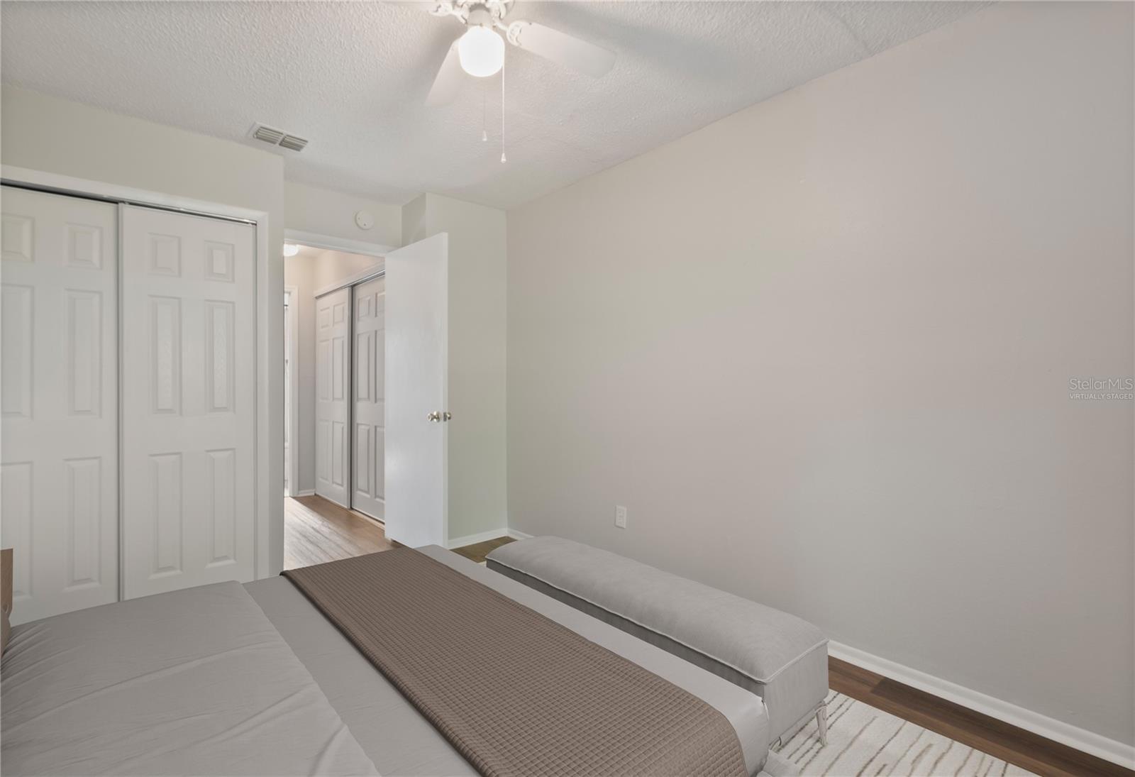 Listing photo id 16 for 9831 83rd Way