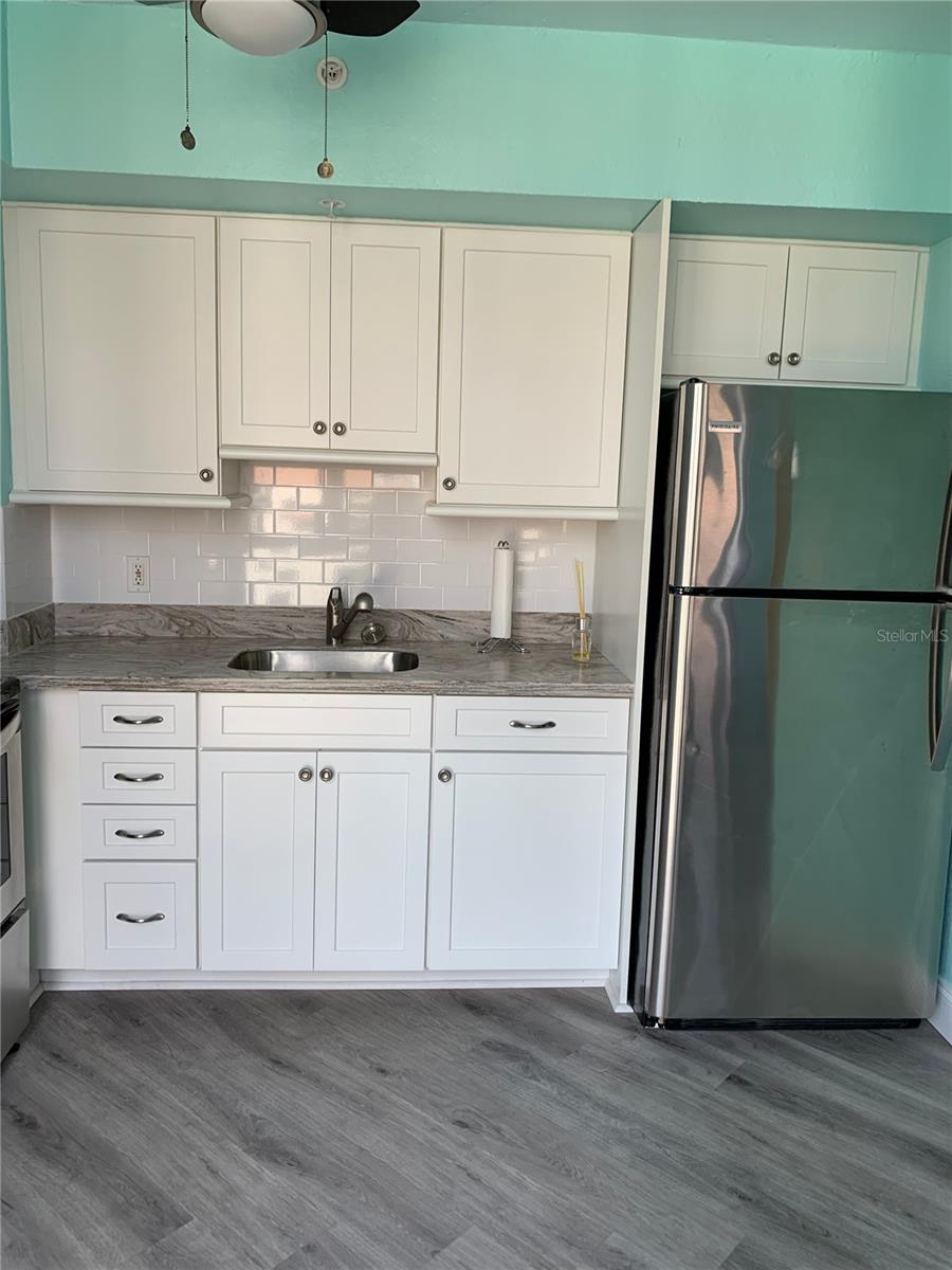 Image 6 of 23 For 470 3rd Street S 616