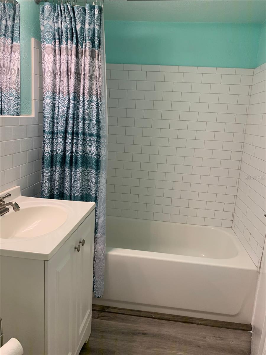 Image 8 of 23 For 470 3rd Street S 616