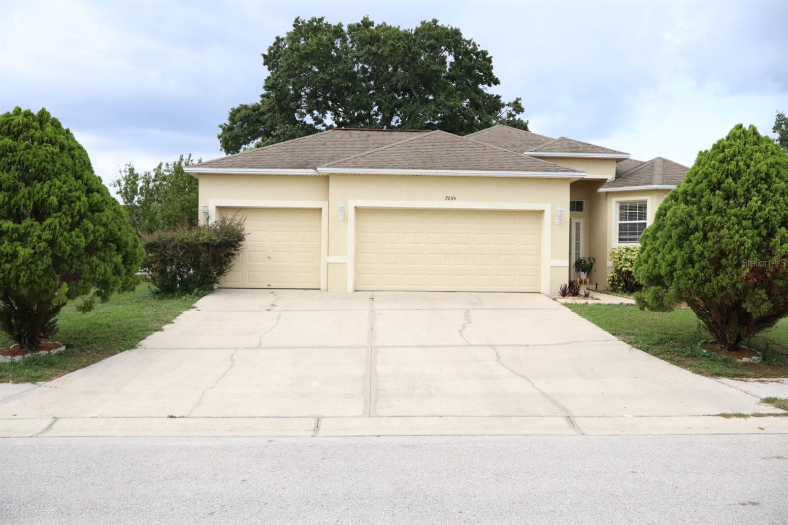 Details for 7055 Heatherbrook Drive, LAKELAND, FL 33809