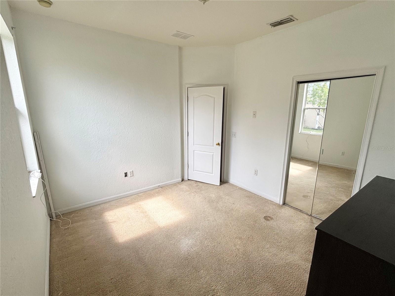 Image 12 of 21 For 7055 Heatherbrook Drive