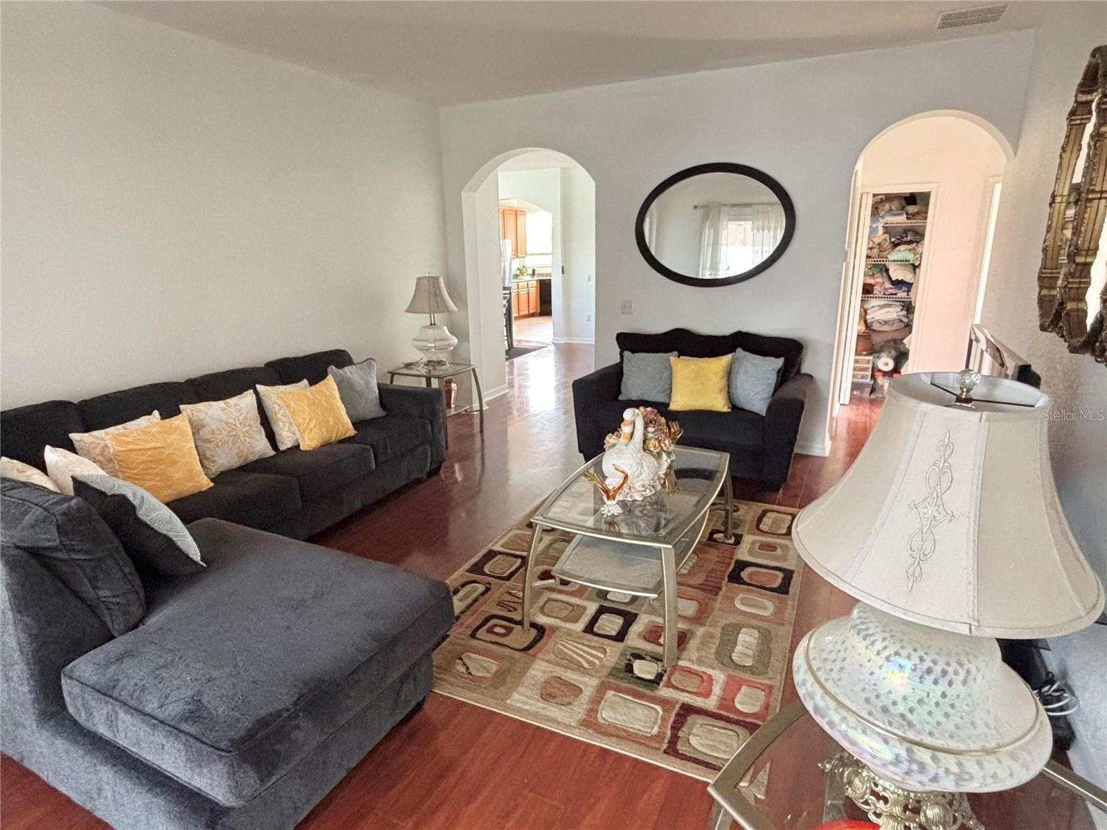 Image 5 of 21 For 7055 Heatherbrook Drive