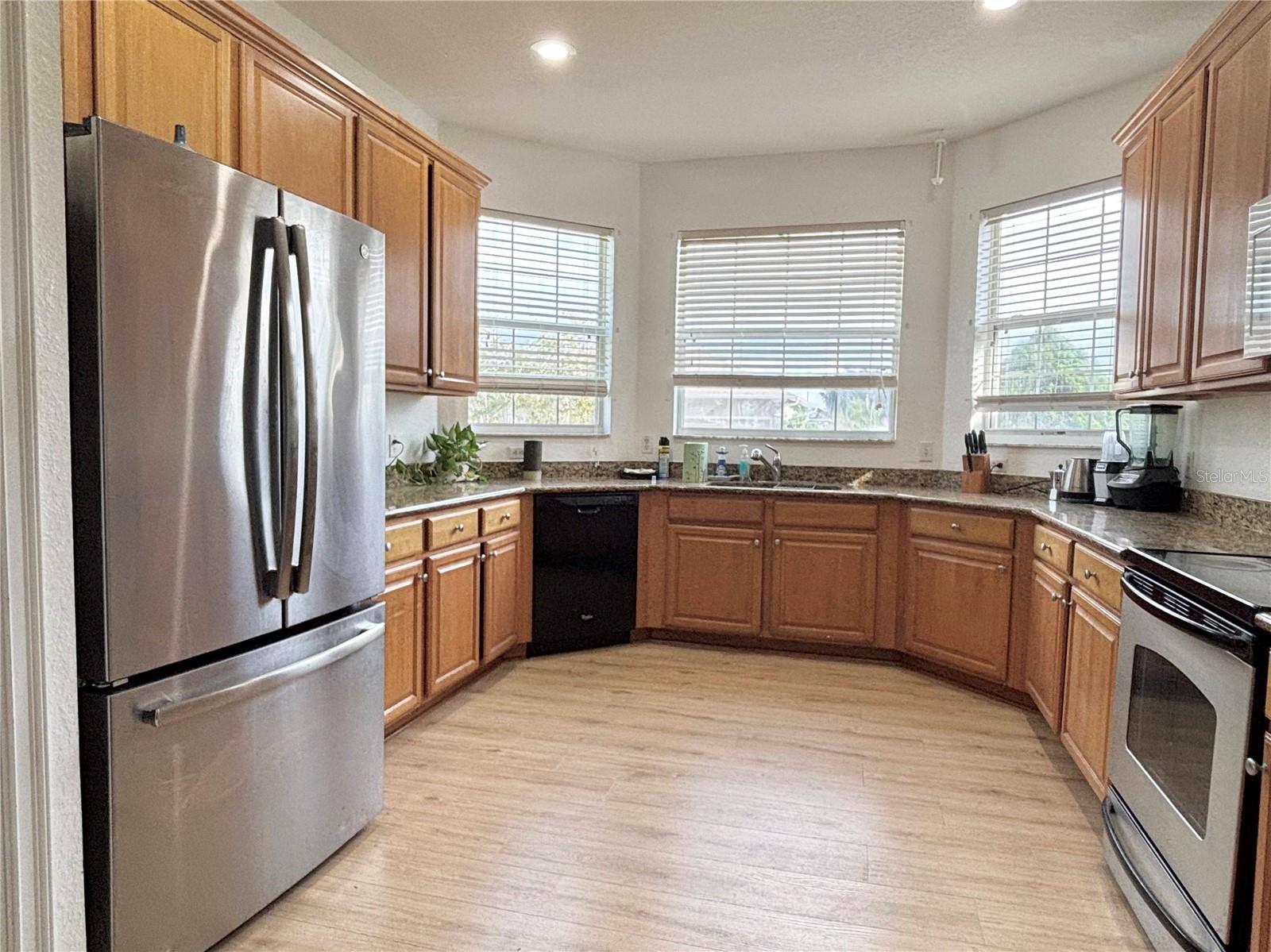 Image 7 of 21 For 7055 Heatherbrook Drive