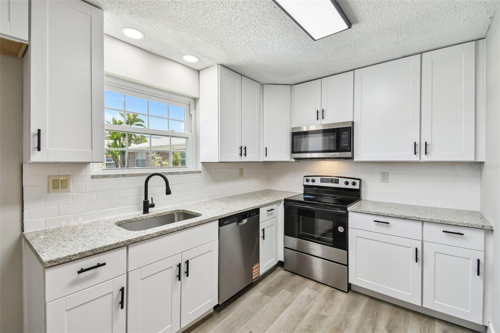 Image 8 of 28 For 3515 41st Terrace S 224