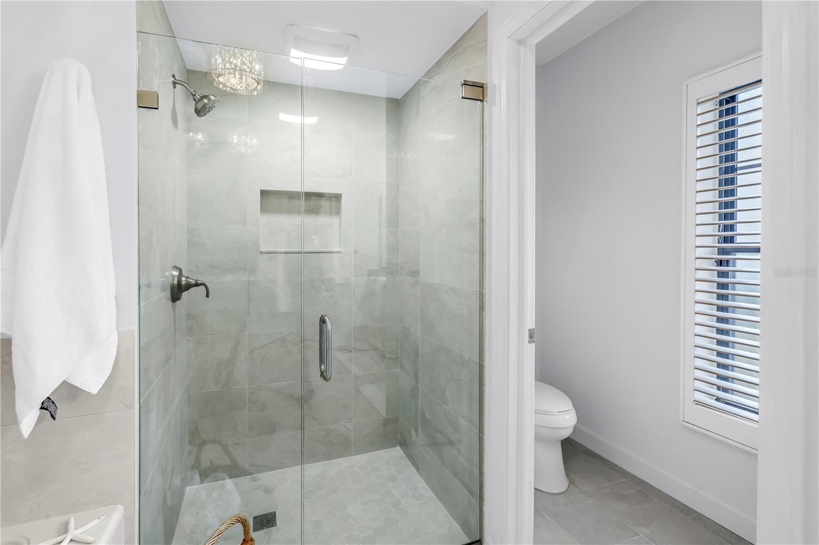 Image 33 of 47 For 8127 Siquita Drive Ne