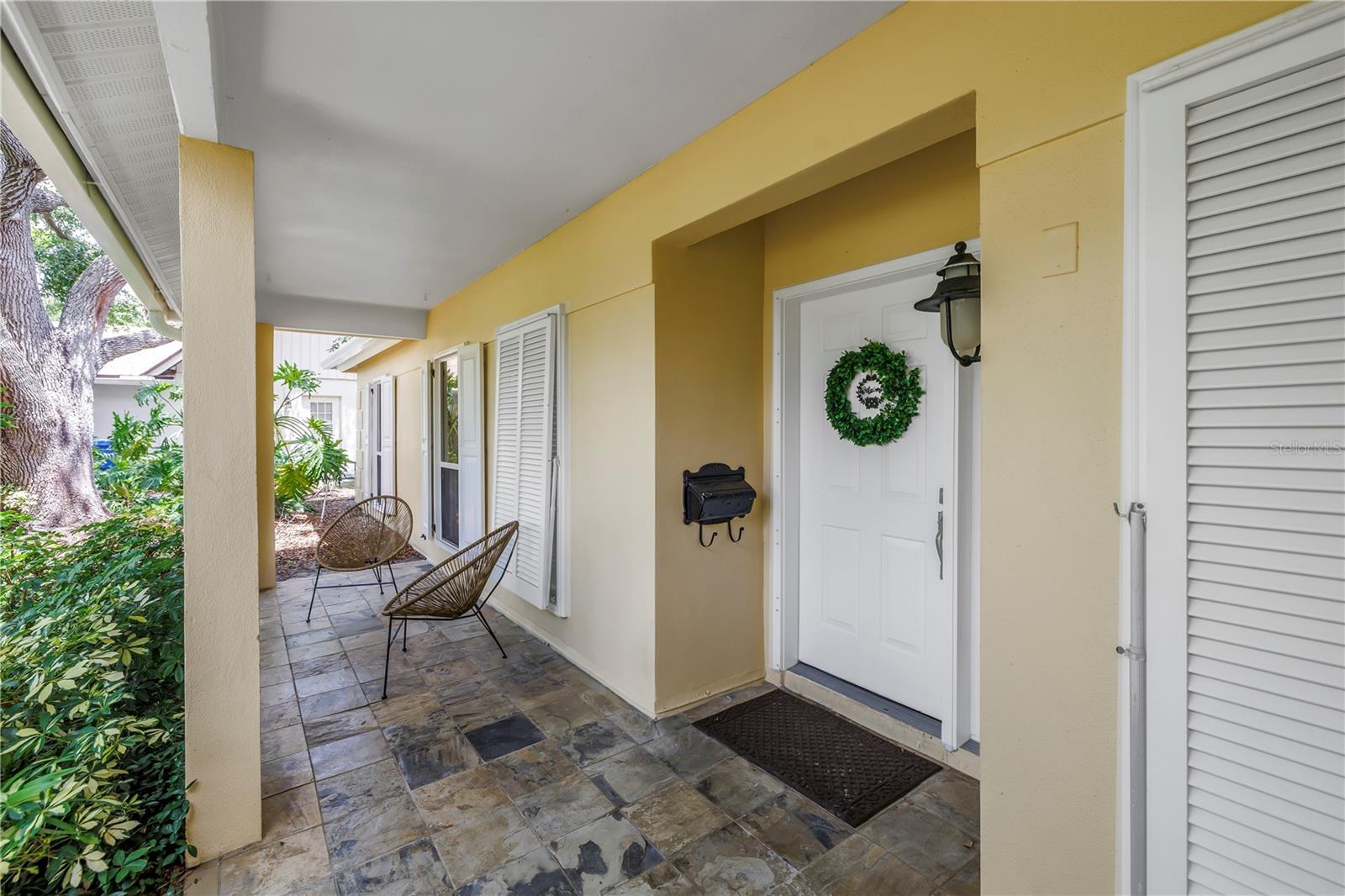 Image 8 of 47 For 8127 Siquita Drive Ne