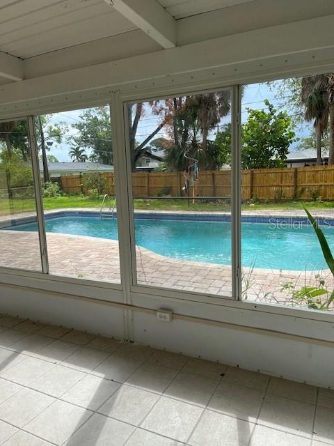 Image 33 of 41 For 5281 Venetian Boulevard Ne