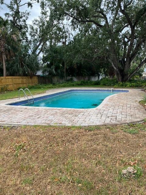 Image 34 of 41 For 5281 Venetian Boulevard Ne