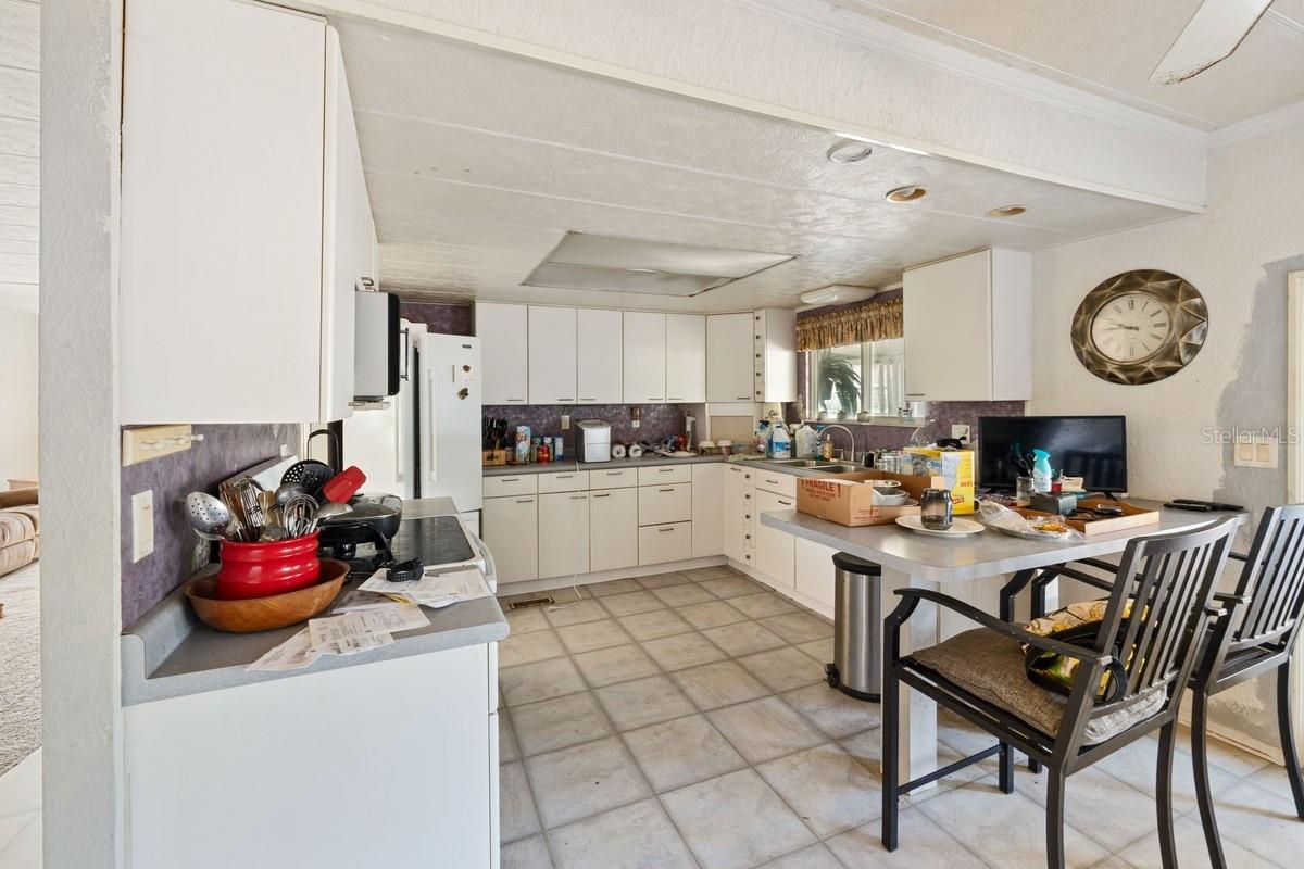 Image 19 of 31 For 12332 Conde Drive