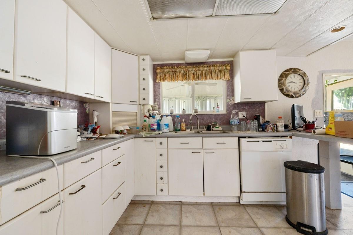 Image 20 of 31 For 12332 Conde Drive