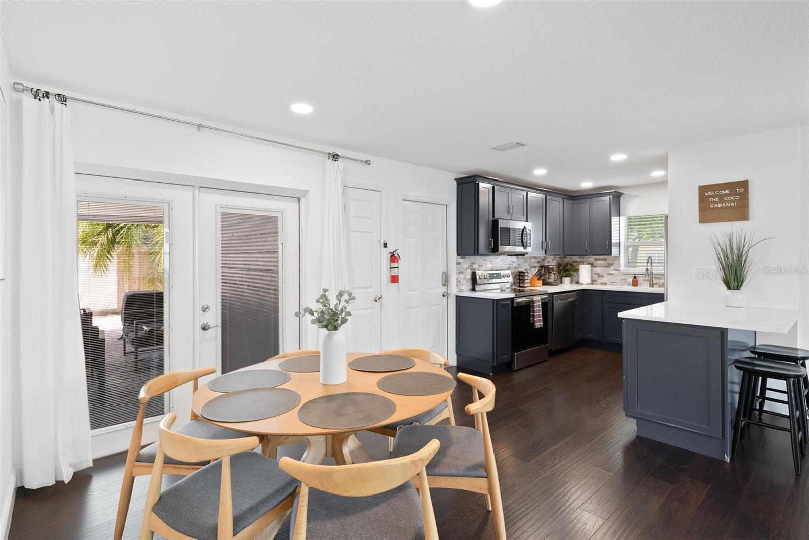 Image 11 of 46 For 11110 105th Avenue