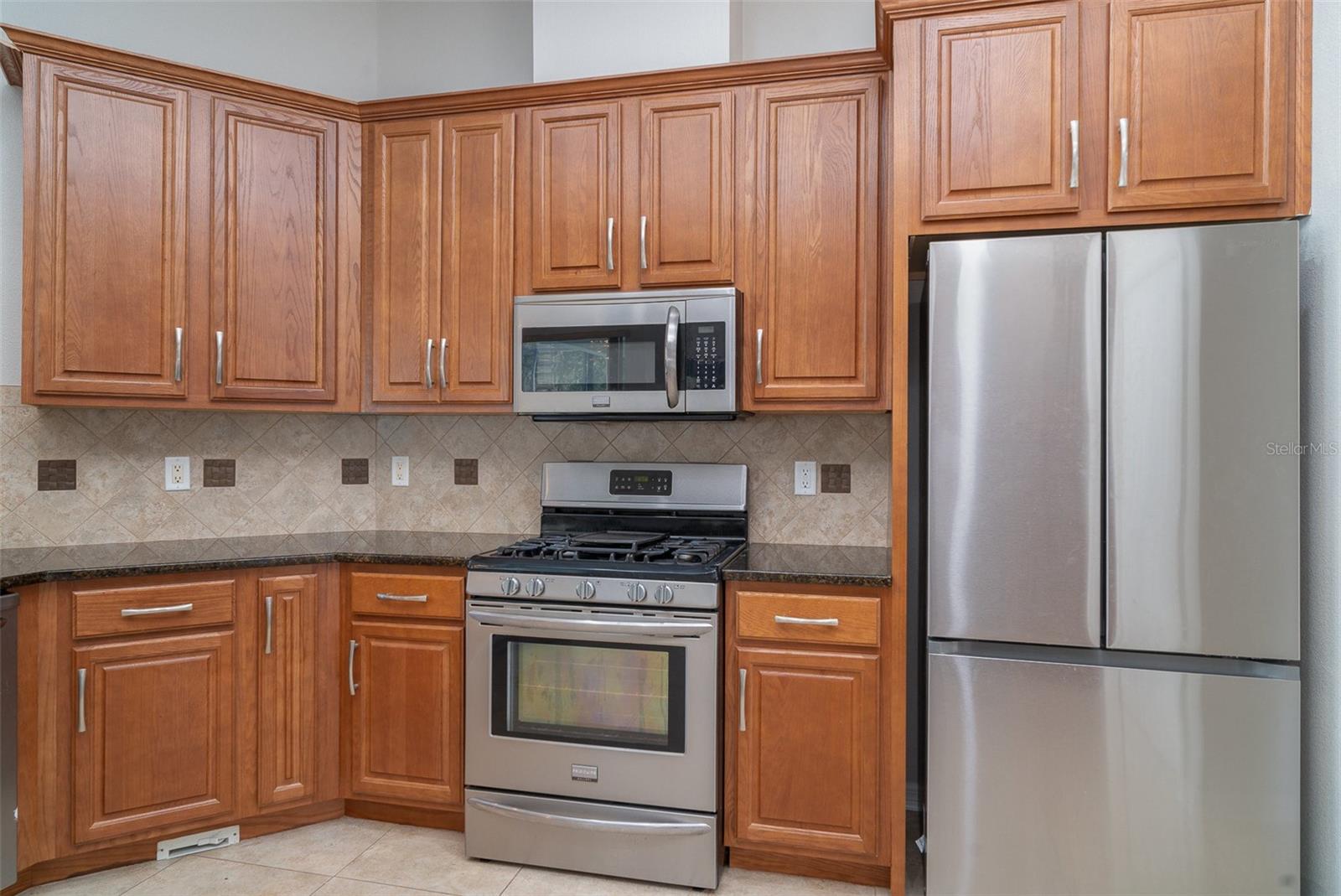 Listing photo id 10 for 14266 Creek Run Drive