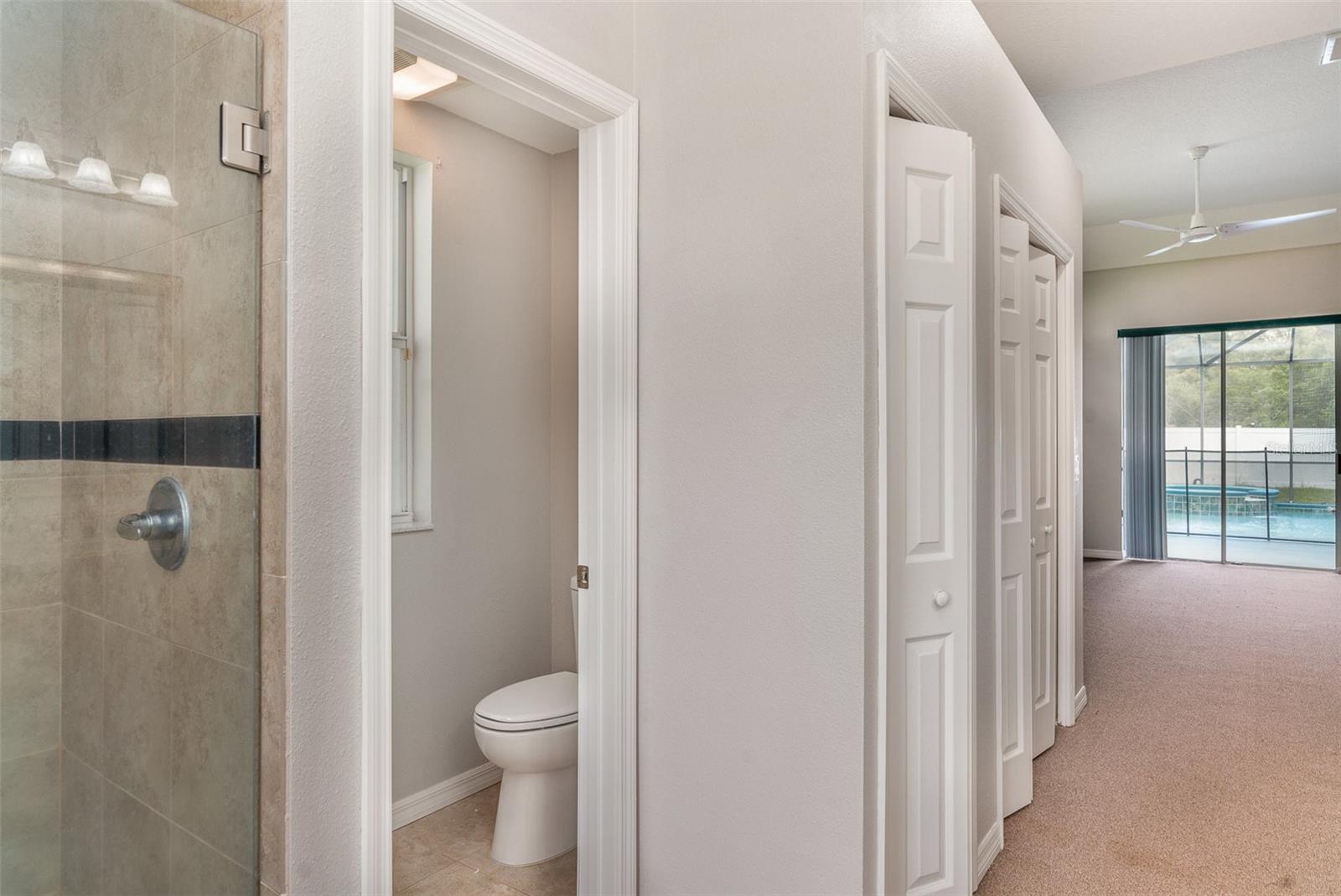 Listing photo id 18 for 14266 Creek Run Drive