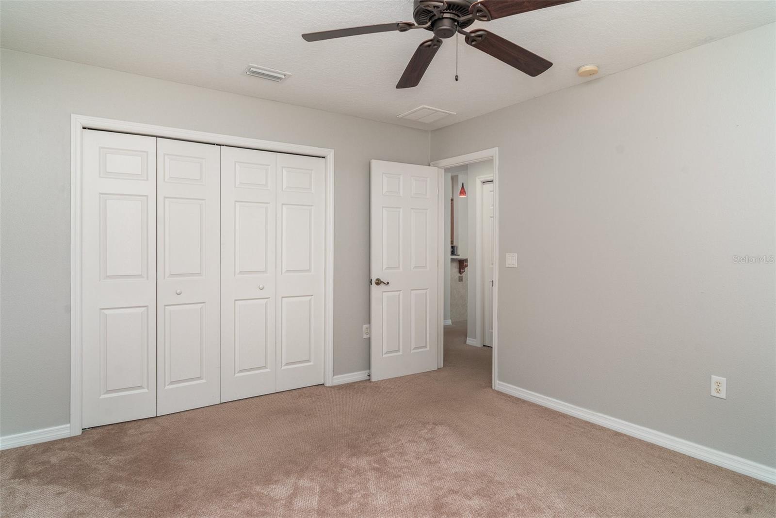 Listing photo id 26 for 14266 Creek Run Drive