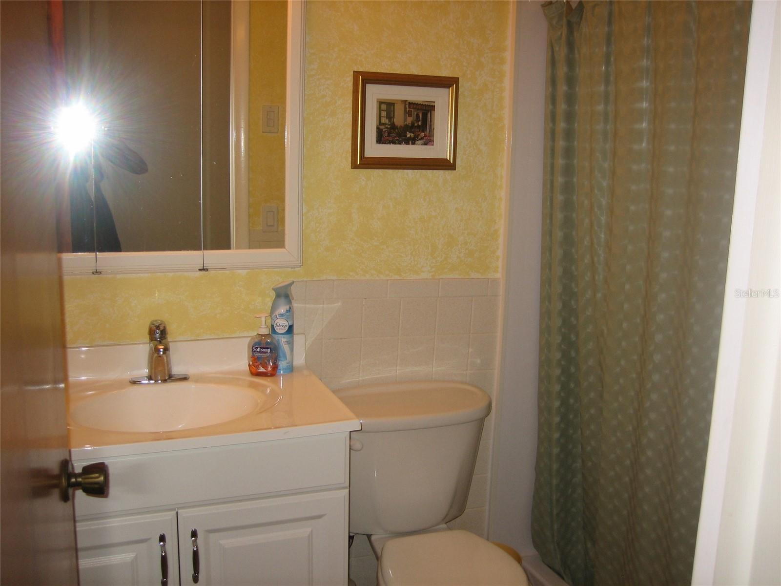 Image 17 of 19 For 2700 Bayshore Boulevard 2b