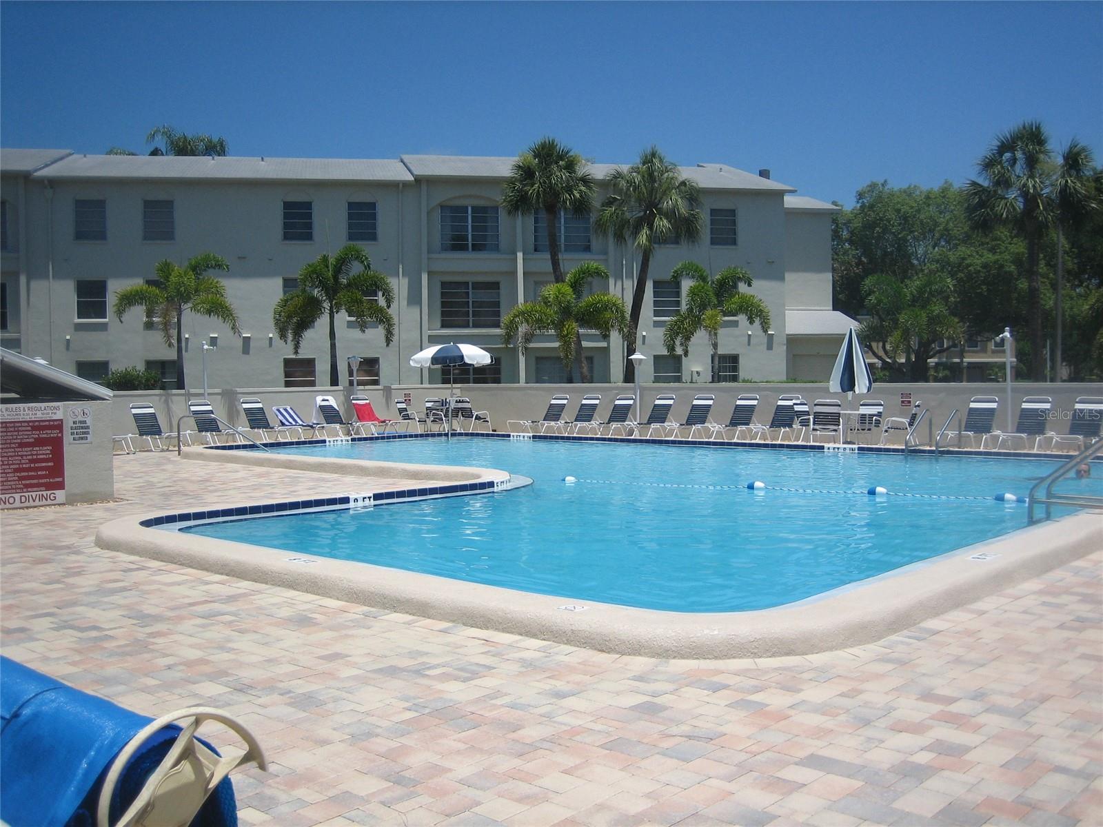 Image 3 of 19 For 2700 Bayshore Boulevard 2b
