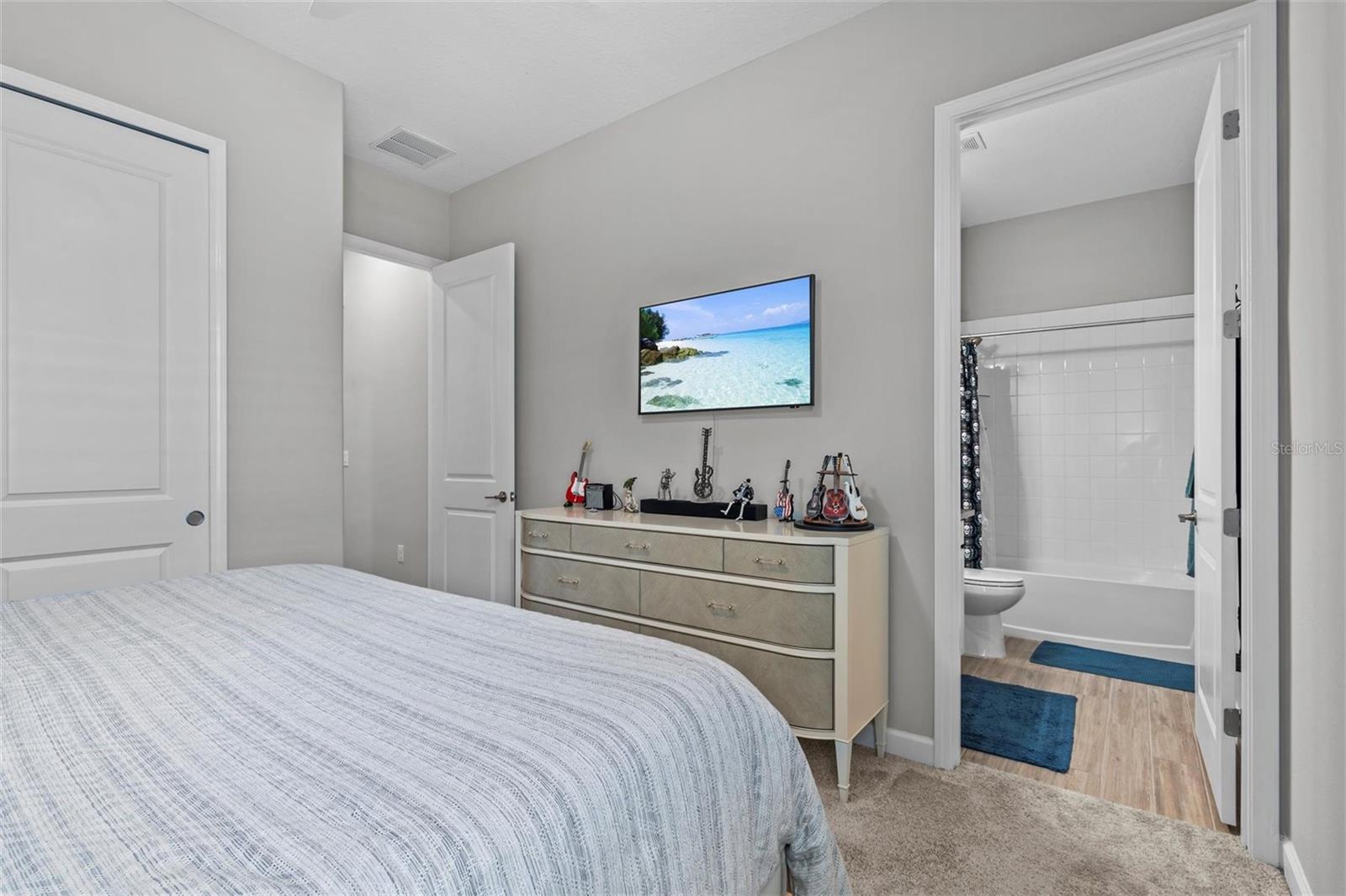 Image 44 of 76 For 31921 Magna Gulf Loop