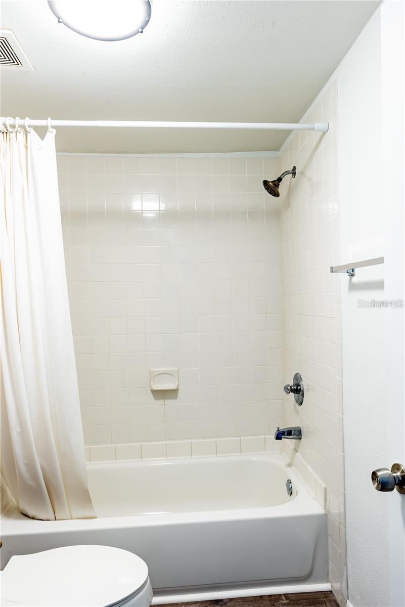 Image 18 of 49 For 3402 Van Buren Drive